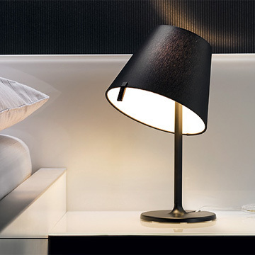 아드 리언 Gardere으로 설계된 블랙 화이트 라이트 침대 옆 책상 램프에 Melampo의 tavolo / NOTTE 미니 표/Melampo tavolo/ notte MINI Table in Black White Light Bed Side Desk Lamp D
